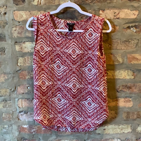 Ann Taylor Tops - ANN TAYLOR Diamond patterned blouse
